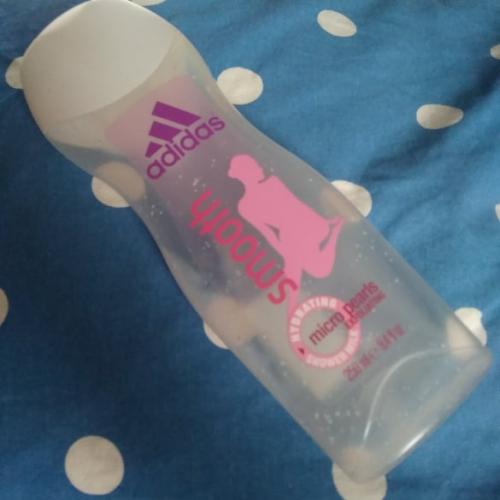 Adidas for Women, Smooth, Micro Pearls, Hydrating Shower Gel (Wygładzający żel pod prysznic) - opinie | zdjęcie do recenzji od MoniaPasi