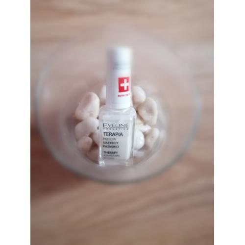 Eveline Cosmetics Nail Therapy Professional, Terapia przeciw grzybicy paznokci - opinie | zdjęcie do recenzji od 2df6c74de540ecd4124e8b2303d717b10dffdce0_60b024979890a