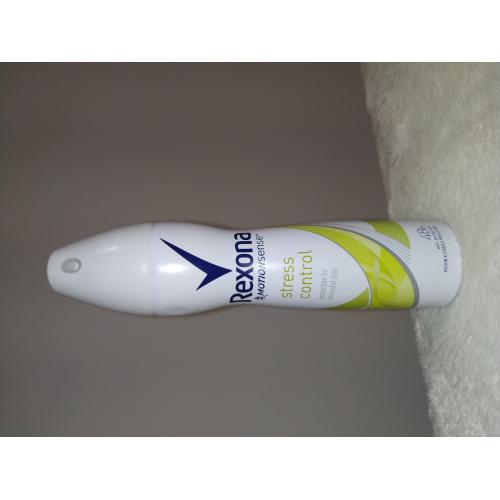 Rexona Women, Stress Control, Antyperspirant w spray`u - opinie | zdjęcie do recenzji od teczowaosmiornica