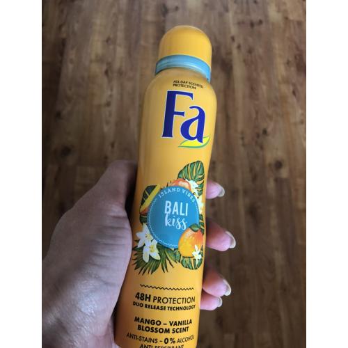 Fa Island Vibes, Bali Kiss, Anti-perspirant Spray (Antyperspirant odświeżający zapachowy w sprayu) - opinie | zdjęcie do recenzji od rozarozewicz