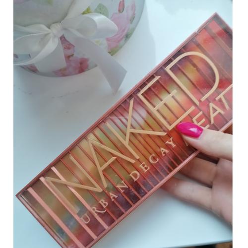 Urban Decay Naked Heat, Eyeshadow Palette (Paleta 12 cieni od powiek) - opinie | zdjęcie do recenzji od blondeinbeauty - 1