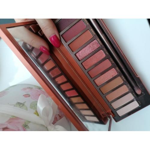 Urban Decay Naked Heat, Eyeshadow Palette (Paleta 12 cieni od powiek) - opinie | zdjęcie do recenzji od blondeinbeauty - 2