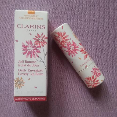 Clarins Joli Baume Eclat du Jour [Daily Energizer Lovely Lip Balm] (Pomadka odżywcza) - opinie | zdjęcie do recenzji od MoniaPasi - 1