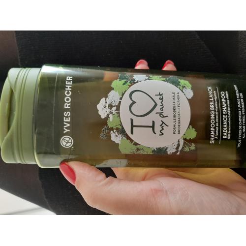 Yves Rocher I Love my Planet, Shampooing Brillance (Szampon do włosów nadający połysk (nowa wersja)) - opinie | zdjęcie do recenzji od 2milutka