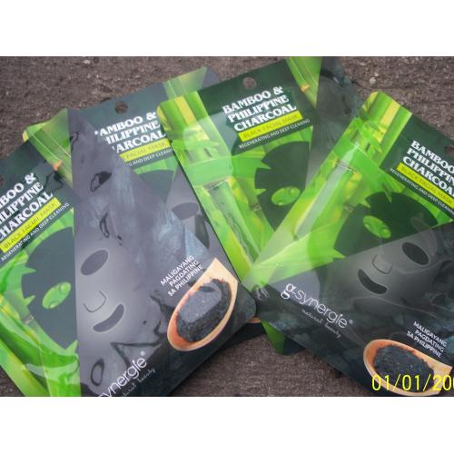 G-synergie Bamboo and Philippine Charcoal Black Face Mask (Maska w płacicie Bambus i filipiński węgiel drzewny`) - opinie | zdjęcie do recenzji od Smerfeta83 - 1