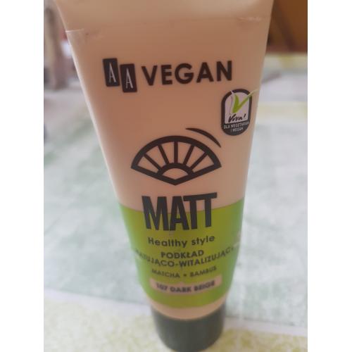 AA Vegan Matt, Podkład matująco-witalizujący - opinie | zdjęcie do recenzji od GosiaKubir