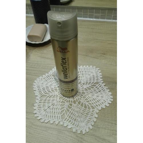 Wella Wellaflex, Mega Strong Hold Hairspray (Lakier do włosów) - opinie | zdjęcie do recenzji od Figolinka