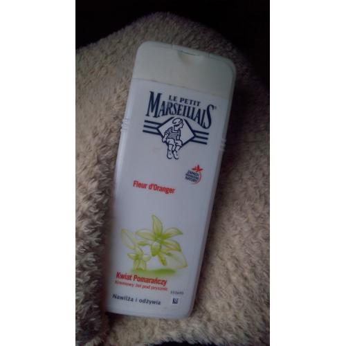 Le Petit Marseillais Douche Creme Extra Doux Fleur d`Oranger (Kremowy żel pod prysznic `Kwiat pomarańczy`) - opinie | zdjęcie do recenzji od Pysiek769