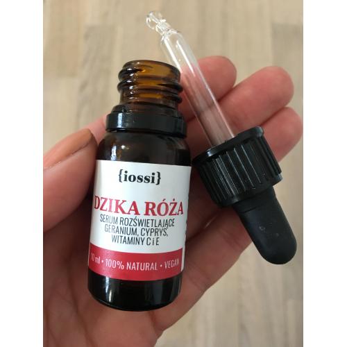 Iossi Serum rozświetlające z geranium, cyprysem i witaminami C i E `Dzika Róża` (nowa wersja) - opinie | zdjęcie do recenzji od 92cb4b736b7e3f9fb8fa739702a1c0e1a0bb16d9_63bf4d81e481f