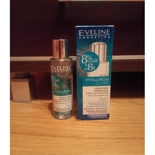 Eveline Cosmetics Hyaluron Clinic, Intensywnie nawilżająca esencja-hydrator pod lub na makijaż 3 w 1 - opinie | zdjęcie do recenzji od Karolinarrr