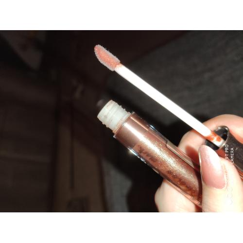 Avon Mark, Show Glow Holographic Lip Gloss (Holograficzny błyszczyk do ust) - opinie | zdjęcie do recenzji od joaska1992 - 1