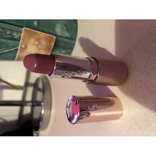 Misslyn Color Crush Kiss My Lips Lipstick (Pomadka do ust) - opinie | zdjęcie do recenzji od monikape18