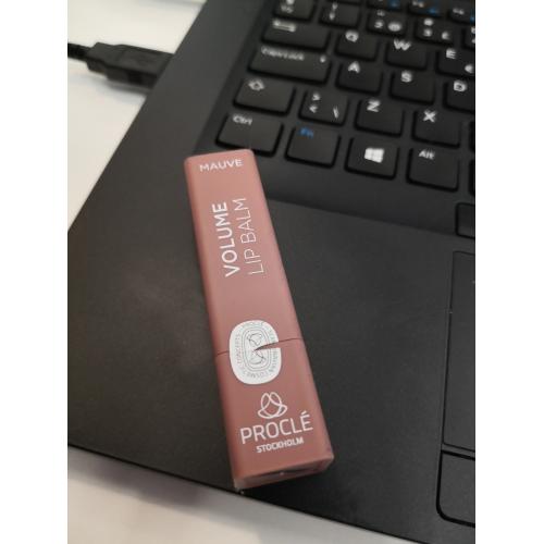Procle Stockholm Volume Lip Balm (Powiększająca pomadka do ust) - opinie | zdjęcie do recenzji od Julnina - 2