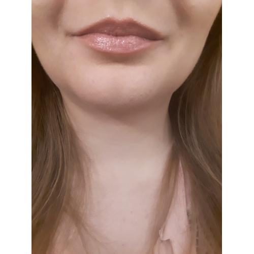 Avon Mark, Prism Lipstick (Szminka z efektem pryzmatu) - opinie | zdjęcie do recenzji od Lagadema16 - 2