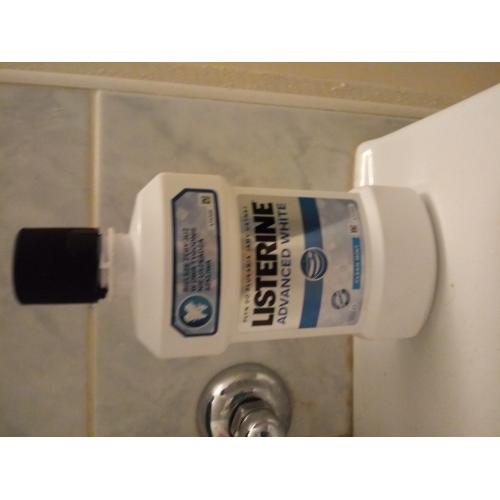 Listerine Advanced White, płyn do płukania jamy ustnej - opinie | zdjęcie do recenzji od 89fc2c2171a4d4a9893395074bafff4943c513c5_62cb5a01d2b5d
