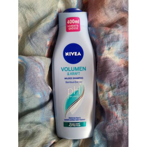 Nivea Volume Care, Shampoo (Szampon nadający objętość) - opinie | zdjęcie do recenzji od Ewafefka - 1