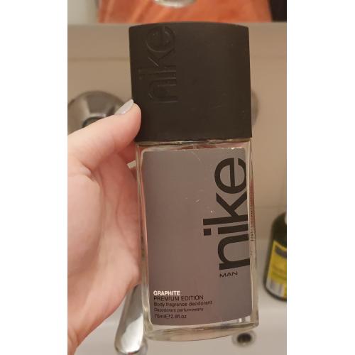 Nike Man, Graphite Premium Edition, Body Fragrance Deodorant (Dezodorant perfumowany dla mężczyzn w atomizerze) - opinie | zdjęcie do recenzji od taktojamarta
