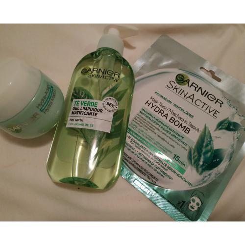 Garnier Skin Naturals [Skinactive],  Green Tea Detox,  Purifying Botanical Gel Wash with Green Tea (Oczyszczający żel do mycia twarzy) - opinie | zdjęcie do recenzji od Curiosa1991