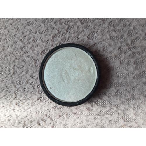 Essence My Must Haves, Holo Powder (Cień do powiek i rozświetlacz) - opinie | zdjęcie do recenzji od KIN0183 - 3