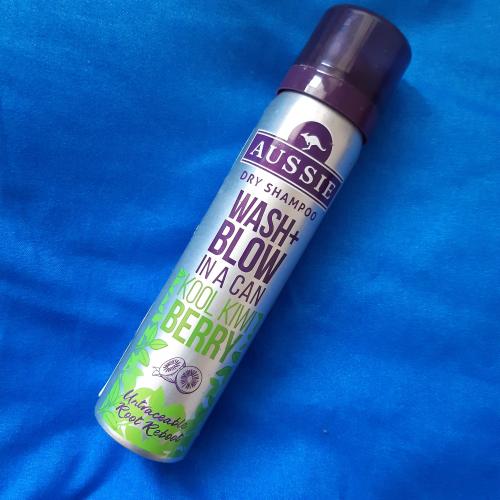 Aussie Wash + Blow in a Can, Kool Kiwi Berry, Dry Shampoo (Suchy szampon do włosów) - opinie | zdjęcie do recenzji od MoniaPasi - 1