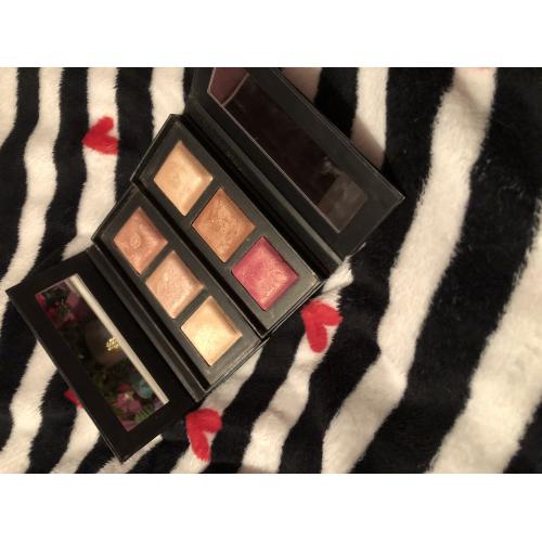 SinSkin Skin By Patricia Kazadi, Highlighter Palette Brownie Glamalicious (Paleta trzech wypiekanych rozświetlaczy) - opinie | zdjęcie do recenzji od monikape18 - 2