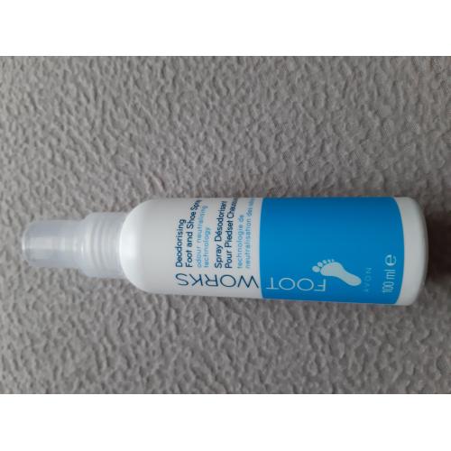 Avon Foot Works, Odour Neutralising Foot and Shoe Spray (Spray do stóp i obuwia z technologią neutralizacji zapachów) - opinie | zdjęcie do recenzji od KIN0183