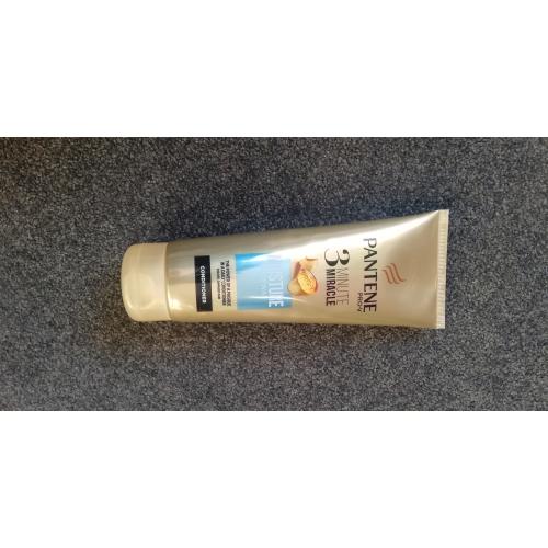 Pantene Moisture Renewal, 3 Minute Miracle Conditioner (Odżywka do włosów suchych i zniszczonych) - opinie | zdjęcie do recenzji od lelum_polelum_