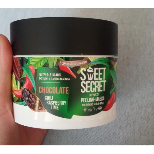 Sweet Secret Peeling - maska do ciała `Czekolada z chili i owocami z cukrem trzcinowym` - opinie | zdjęcie do recenzji od wypaseczka - 2