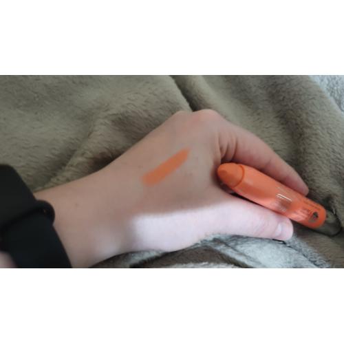 Bourjois Color Boost (Błyszcząca pomadka do ust w kredce) - opinie | zdjęcie do recenzji od taktojamarta - 1
