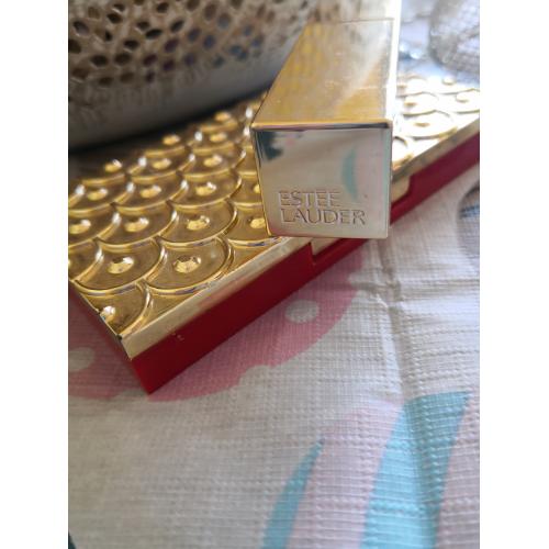 Estee Lauder Pure Color, Envy Sculpting Lipstick (Trwała szminka do ust) - opinie | zdjęcie do recenzji od Giencia - 1