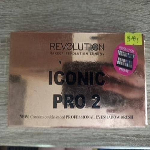 Revolution Beauty (Makeup Revolution) Iconic Pro 1 Eyeshadow Palette (Paleta 16 cieni do powiek) - opinie | zdjęcie do recenzji od pietra98 - 1