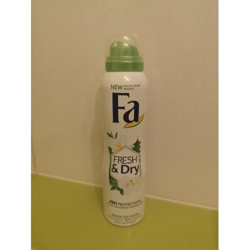 Fa Fresh & Dry, Green Tea, Deodorant Spray (Antyperspirant w sprayu `Zielona Herbata` (stara wersja)) - opinie | zdjęcie do recenzji od Susyjo