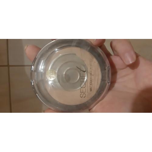 Bell Secretale, Mat Touch Face Powder (Matujący puder utrwalający makijaż) - opinie | zdjęcie do recenzji od izabela0_0 - 1