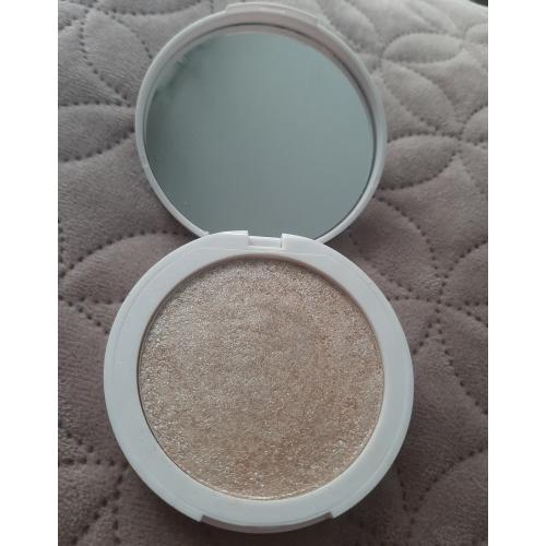 Wibo Wibo x KatOsu, Galaxy Highlighter (Rozświetlacz do twarzy  i ciała) - opinie | zdjęcie do recenzji od Kindzio88 - 1