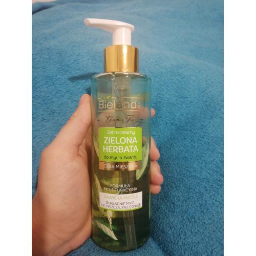 Bielenda Green Tea, Purifying Tea Tree Micellar Gel (Żel micelarny do mycia twarzy `Zielona herbata`) - opinie | zdjęcie do recenzji od Abigeill