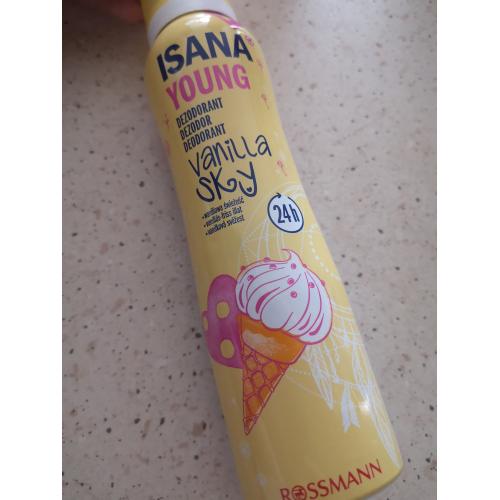 Isana Young, Deospray Vanilla Love [Vanilla Sky] (Dezodorant w sprayu) - opinie | zdjęcie do recenzji od ReescueeMee