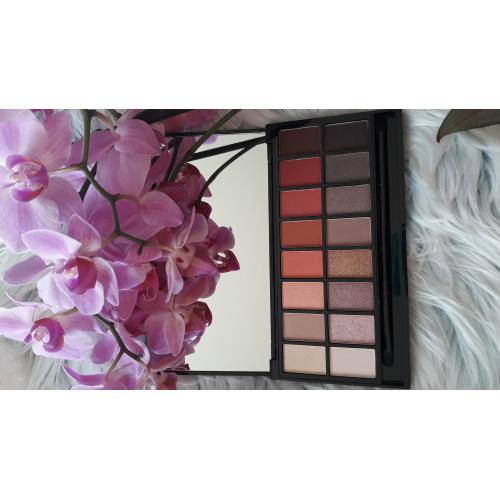 Revolution Beauty (Makeup Revolution) New-trals vs Neutrals Palette (Paleta 16 cieni do oczu) - opinie | zdjęcie do recenzji od MagFifi - 1