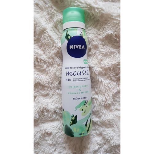 Nivea Mousse, Świeży Ogórek i Herbata Matcha, Lekki mus do pielęgnacji ciała do skóry suchej - opinie | zdjęcie do recenzji od AgaB1998