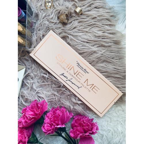 Pierre Rene By Amelia Szczepaniak, Shine Me Strobe & Contour Palette (Paleta do konturowania) - opinie | zdjęcie do recenzji od Karolinaskowronek
