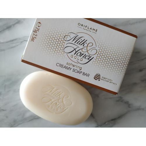 Oriflame Milk & Honey Gold, Creamy Soap Bar (Zmiękczające mydełko z ekstraktami z miodu i mleka (nowa wersja)) - opinie | zdjęcie do recenzji od teczowaosmiornica