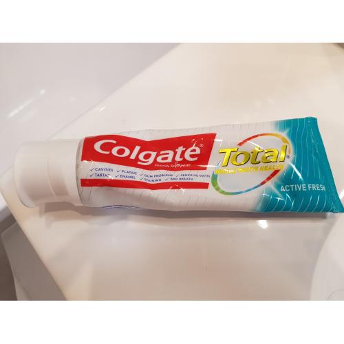 Colgate Total Active Fresh, Pasta do zębów `Aktywna świeżość` - opinie | zdjęcie do recenzji od canbria