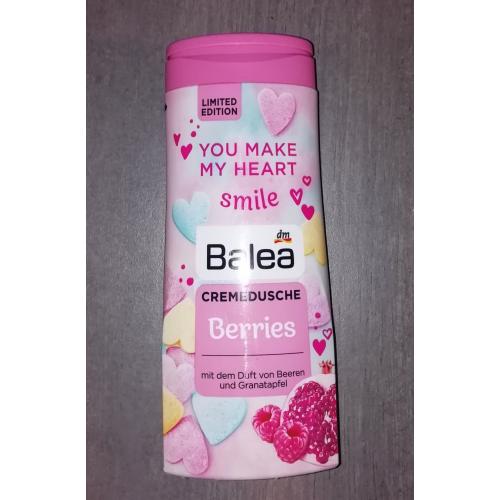 Balea You Make Me Heart Smile Berries Cremedusche (Żel pod prysznic o zapachu malin i granatu (stara wersja)) - opinie | zdjęcie do recenzji od Skarbus19
