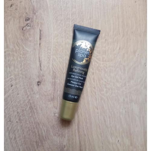 Avon Planet Spa, Luxury Spa, Reviving Eye Smoother [Luxuriously Refining Eye Gel Mask] (Rewitalizująco-wygładzający żel do pielęgnacji okolic oczu z czarnym kawiorem) - opinie | zdjęcie do recenzji od Karolinarrr