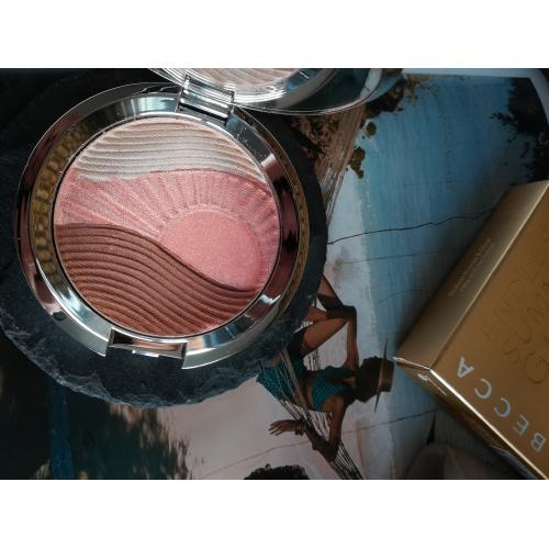 Becca Cosmetics Becca x Chrissy Teigen, Endless Bronze & Glow (Rozświetlacz do twarzy i ciała) - opinie | zdjęcie do recenzji od weroncia85 - 4