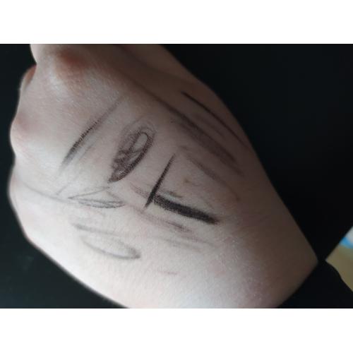Catrice Brush Ink Tatoo Eyeliner (Tusz do kresek) - opinie | zdjęcie do recenzji od NATALA5214