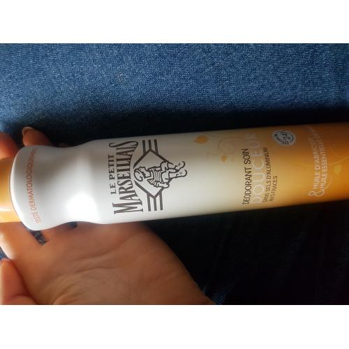 Le Petit Marseillais Doucer, Deodorant Soin (Olejek morelowy & olejek z szałwii, Delikatny dezodorant pielęgnujący) - opinie | zdjęcie do recenzji od SweetNancy94