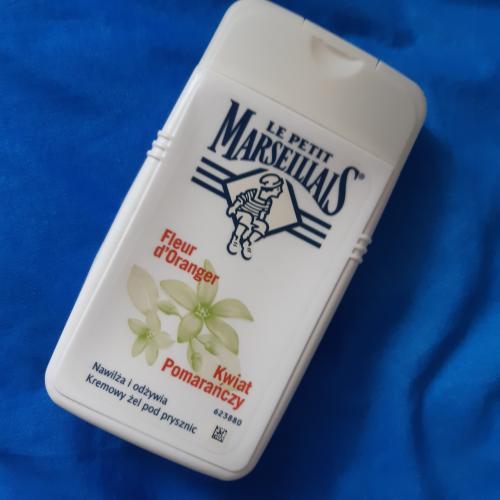Le Petit Marseillais Douche Creme Extra Doux Fleur d`Oranger (Kremowy żel pod prysznic `Kwiat pomarańczy`) - opinie | zdjęcie do recenzji od MoniaPasi