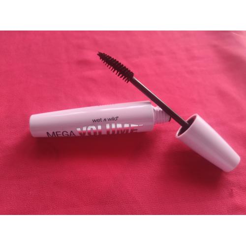 Wet n Wild Mega Volume Mascara Very Black (Tusz do rzęs) - opinie | zdjęcie do recenzji od ReescueeMee - 1