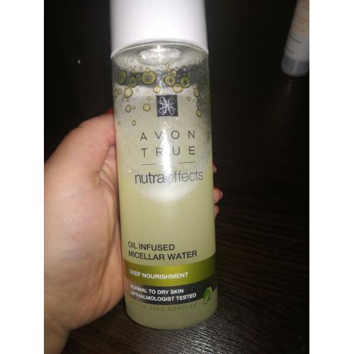 Avon True, Nutra Effects, Nourish Oil-Infused Micellar Water (Płyn micelarny z olejkiem) - opinie | zdjęcie do recenzji od Patrycja_2018
