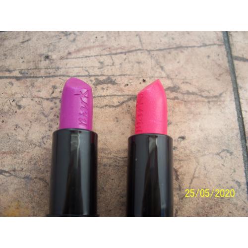 Avon Mark, Prism Lipstick (Szminka z efektem pryzmatu) - opinie | zdjęcie do recenzji od Smerfeta83 - 3